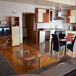 Nevena Apartment *