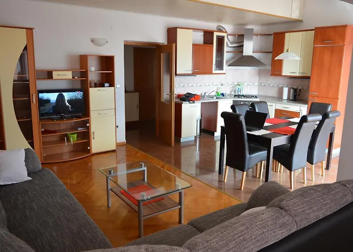 Nevena Appartement *